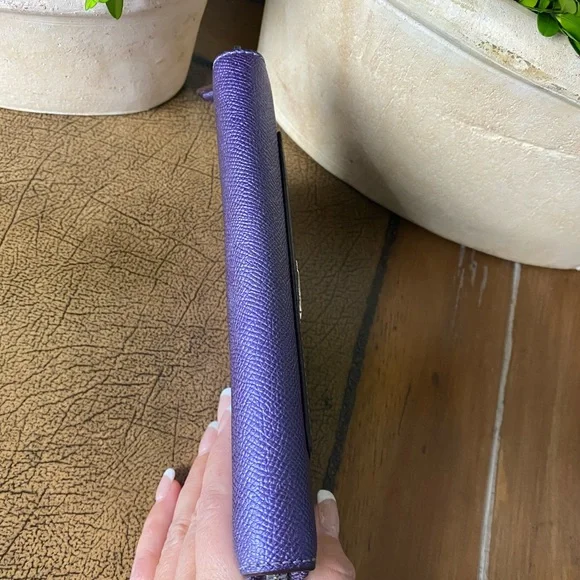 Coach Metallic Purple Leather continental zip around Wallet NWOT - Picture 4 of 10